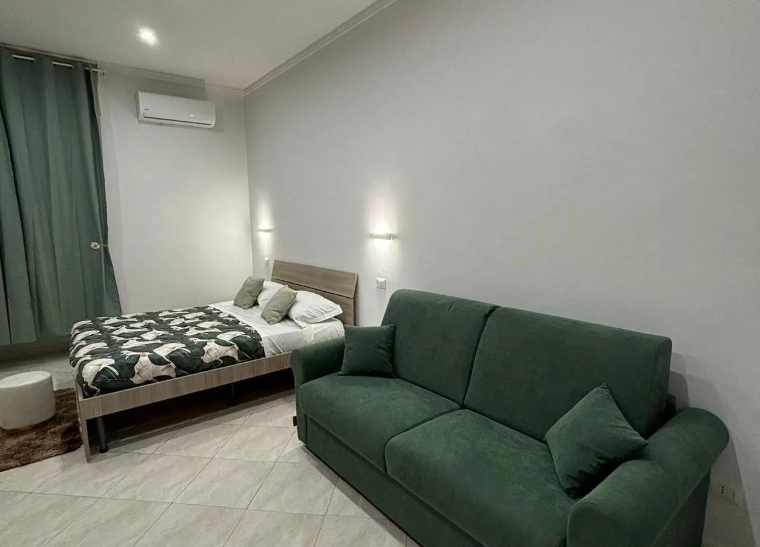 Lusi Holiday Home Naples 0*,  Italy
